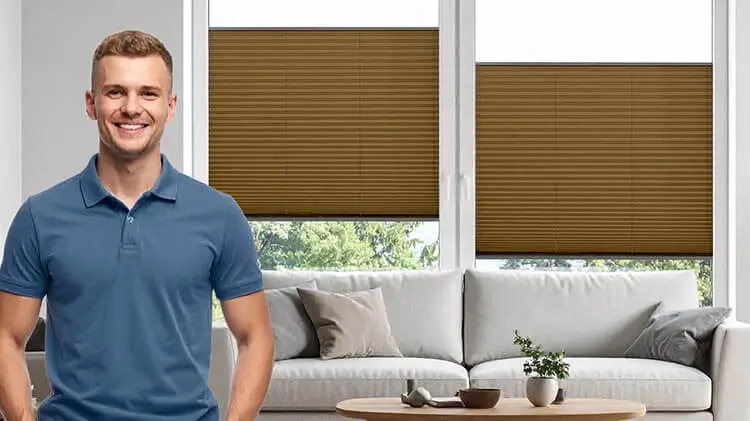 Plisseejalousie im Wohnzimmer in Farbe braun